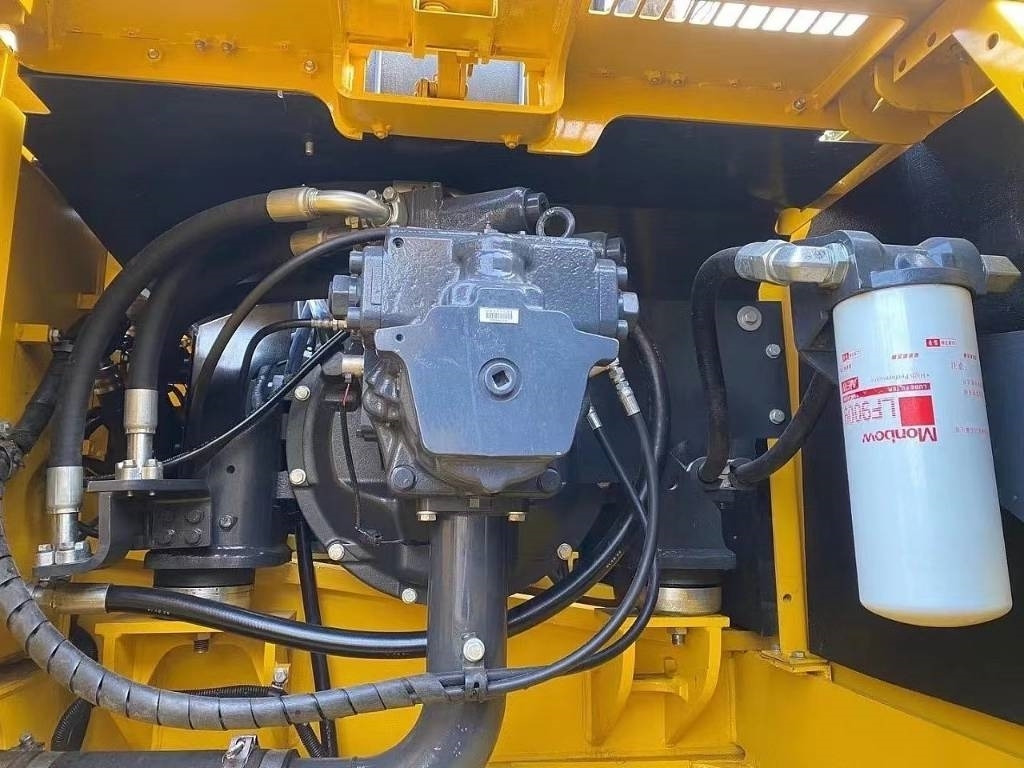 Komatsu PC 360 - حفار زاحف: صورة 5 Komatsu PC 360 - حفار زاحف: صورة 5