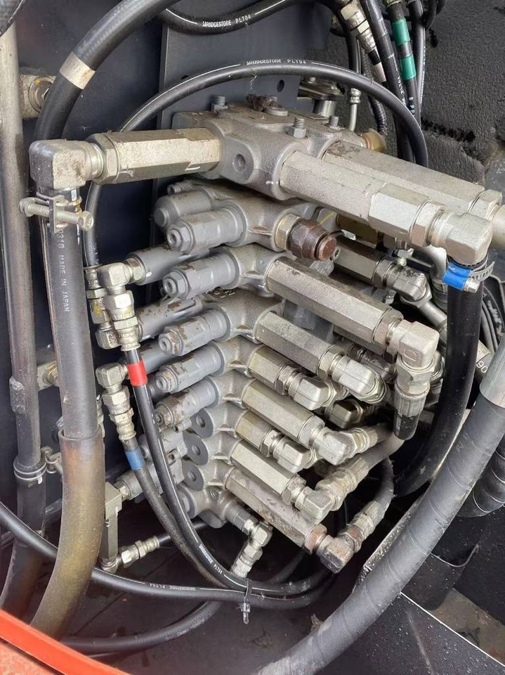 Kubota 155 - حفار صغير: صورة 5 Kubota 155 - حفار صغير: صورة 5