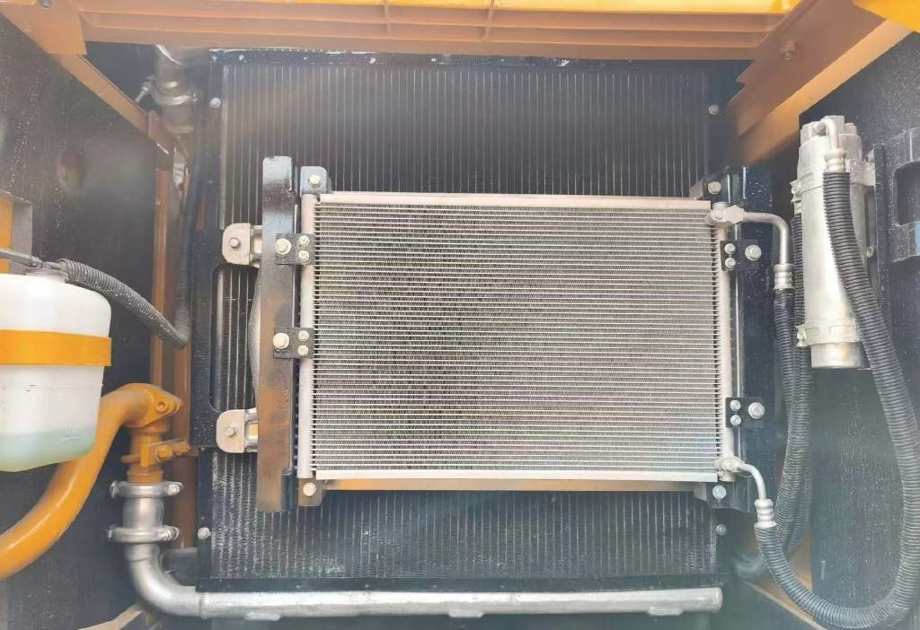 Sany SY 215  - حفار زاحف: صورة 5 Sany SY 215  - حفار زاحف: صورة 5