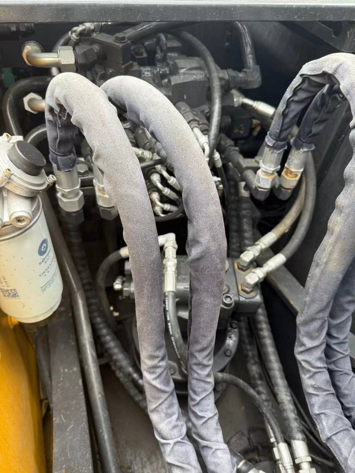 حفار زاحف Volvo 140: صورة 10