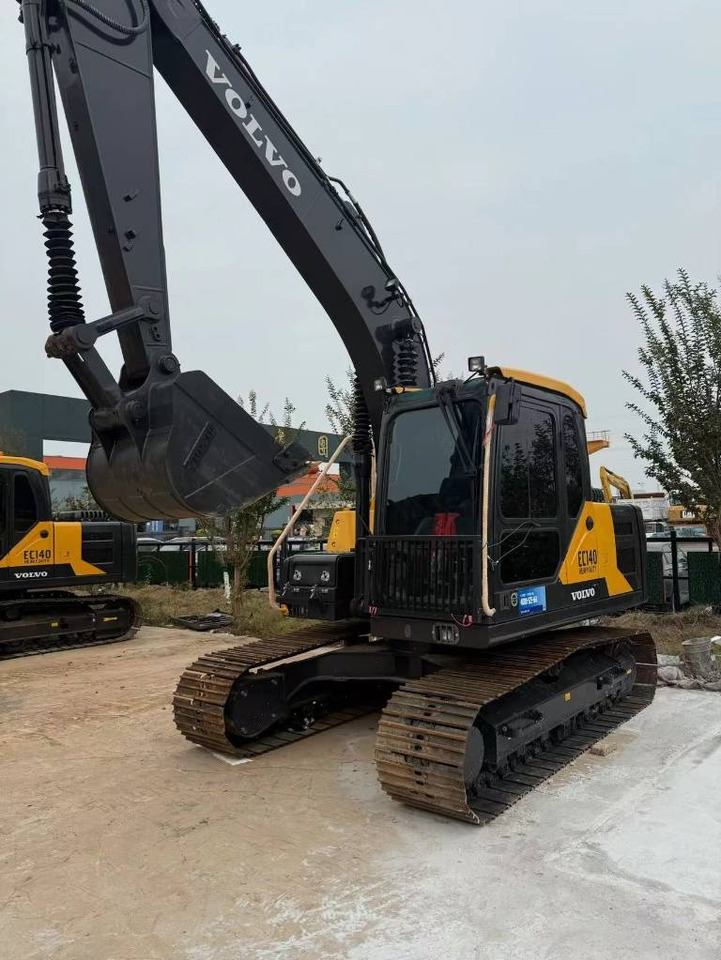 Volvo EC 140 - حفار زاحف: صورة 1 Volvo EC 140 - حفار زاحف: صورة 1