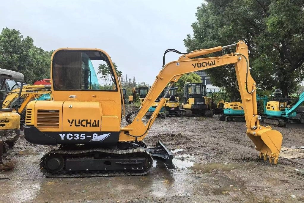 Yuchai YC 35 - حفار صغير: صورة 1 Yuchai YC 35 - حفار صغير: صورة 1