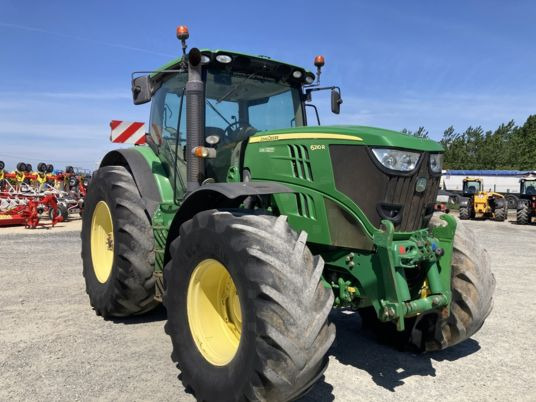 John Deere 6210R AUTOPOWER - جرار: صورة 1 John Deere 6210R AUTOPOWER - جرار: صورة 1