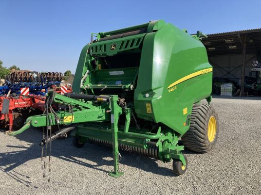John Deere V461R - آلة بالات دائرية: صورة 1 John Deere V461R - آلة بالات دائرية: صورة 1
