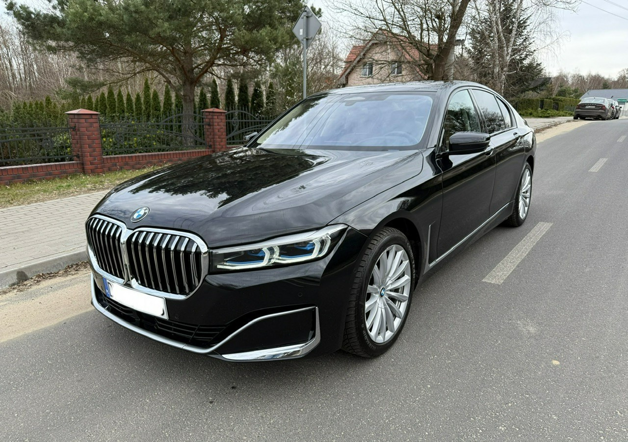 BMW SERIA 7 II (G11/G12) BMW SERIA 7 740d Xdrive 340KM Luxury+Exclusive Masaże Adaptiv Oś Lasery 2022 FV2 - سيارة: صورة 4 BMW SERIA 7 II (G11/G12) BMW SERIA 7 740d Xdrive 340KM Luxury+Exclusive Masaże Adaptiv Oś Lasery 2022 FV2 - سيارة: صورة 4