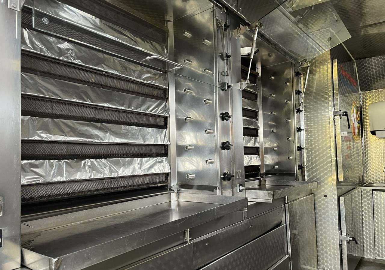 Fiat Ducato Autosklep Autogrill Gastronomiczny Food Truck Foodtruck sklep bar20 - شاحنة بيع: صورة 4 Fiat Ducato Autosklep Autogrill Gastronomiczny Food Truck Foodtruck sklep bar20 - شاحنة بيع: صورة 4
