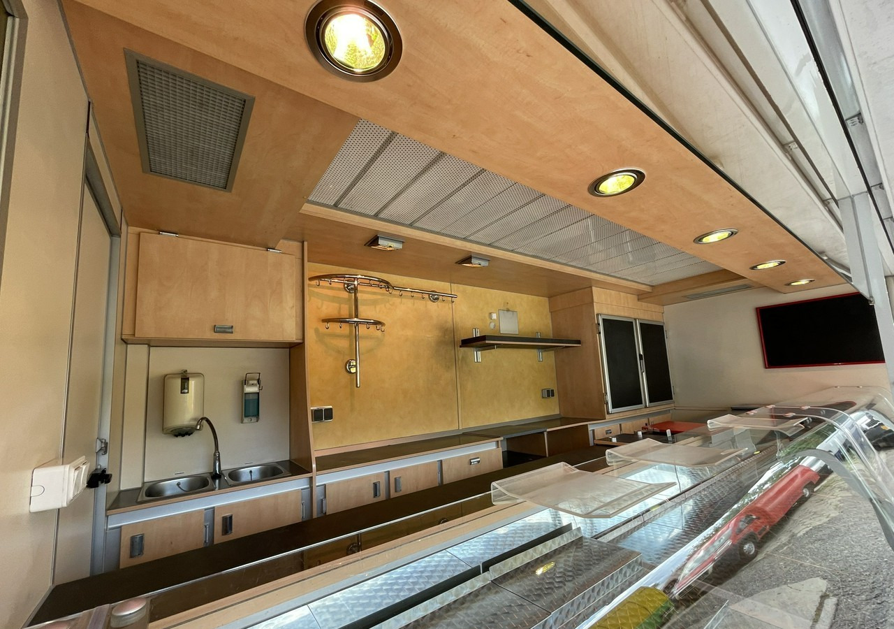 Fiat Ducato Ducat Autosklep wędlin Gastronomiczny Food Truck Foodtruck SklepBORC - شاحنة بيع: صورة 5 Fiat Ducato Ducat Autosklep wędlin Gastronomiczny Food Truck Foodtruck SklepBORC - شاحنة بيع: صورة 5