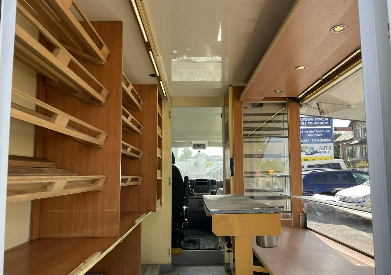 Fiat Ducato Ducato Autosklep pieczy Gastronomiczny Food Truck Foodtruck sklep 20 - شاحنة بيع: صورة 2 Fiat Ducato Ducato Autosklep pieczy Gastronomiczny Food Truck Foodtruck sklep 20 - شاحنة بيع: صورة 2