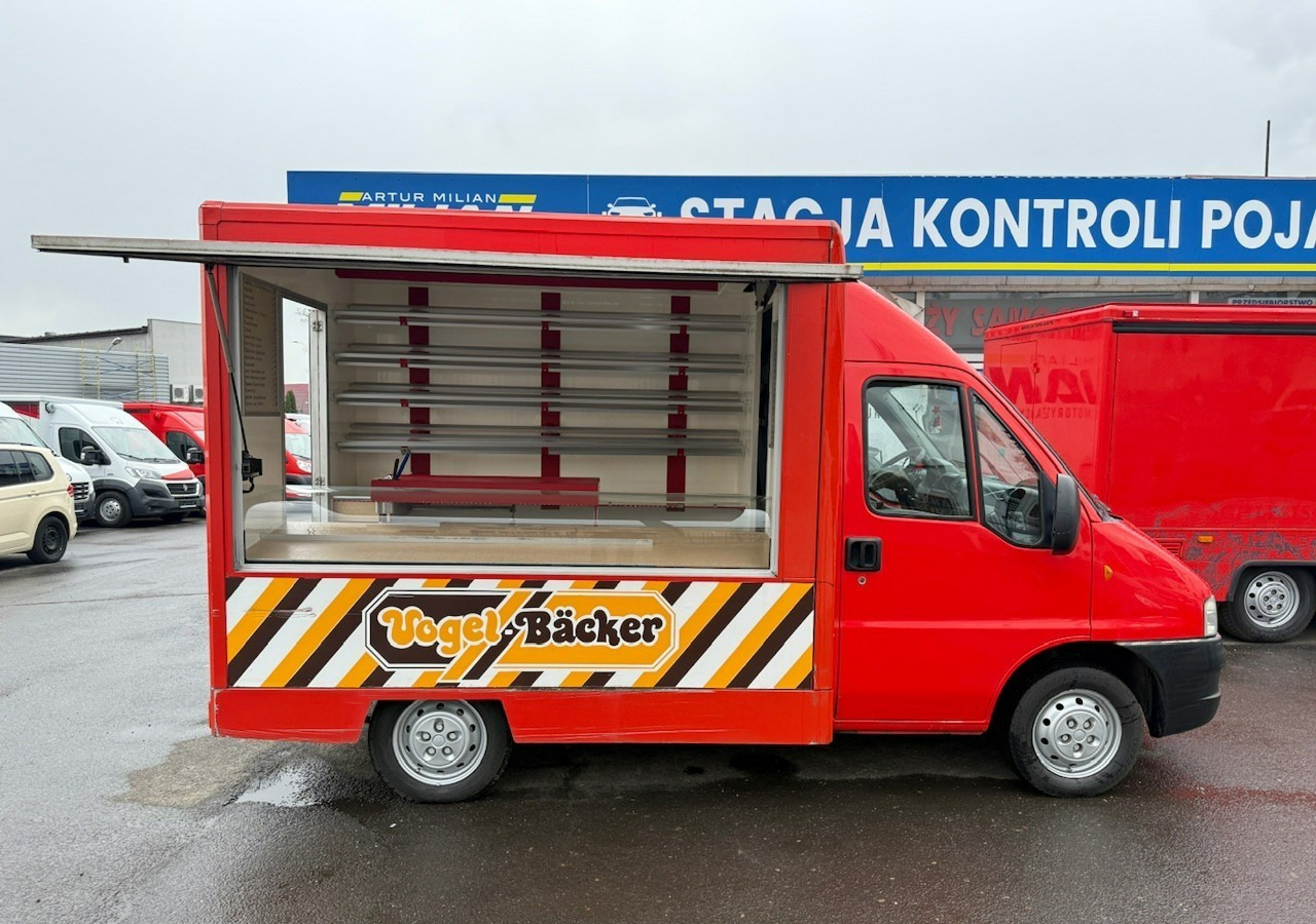 Fiat Ducato Ducato Autosklep pieczywa Gastronomiczny Food Truck Foodtruck sklep - شاحنة بيع: صورة 2 Fiat Ducato Ducato Autosklep pieczywa Gastronomiczny Food Truck Foodtruck sklep - شاحنة بيع: صورة 2