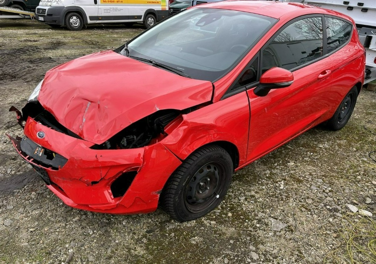 Ford Fiesta IX LIFT 1.1 Benzyna 75KM Klima Carplay Pakiet Winter Cool&Connect 2021 - سيارة: صورة 4 Ford Fiesta IX LIFT 1.1 Benzyna 75KM Klima Carplay Pakiet Winter Cool&Connect 2021 - سيارة: صورة 4