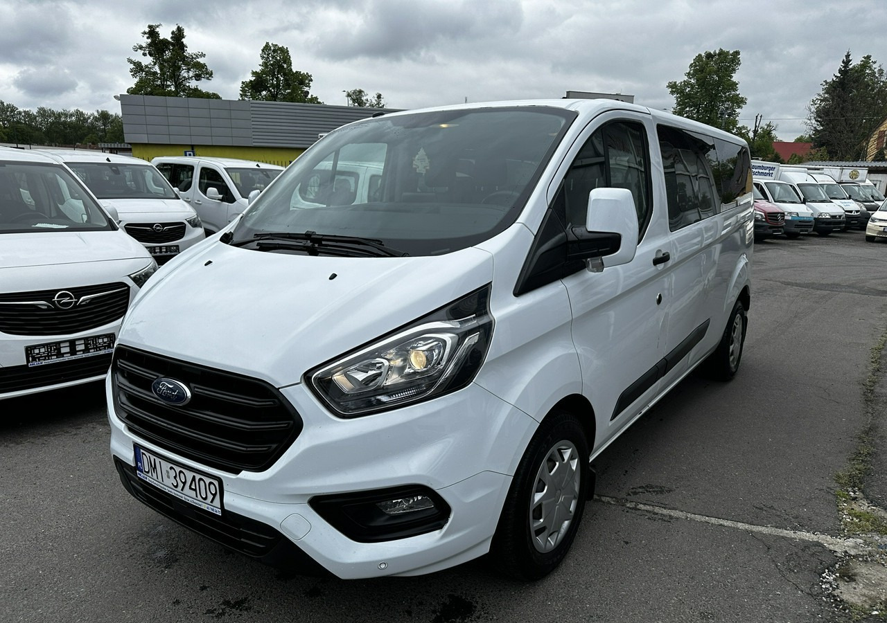 Ford Transit Custom Custom do przewozu Niepełnosprawnych inwalida rampa Model 2021 PFRO - ميكروباص: صورة 2 Ford Transit Custom Custom do przewozu Niepełnosprawnych inwalida rampa Model 2021 PFRO - ميكروباص: صورة 2