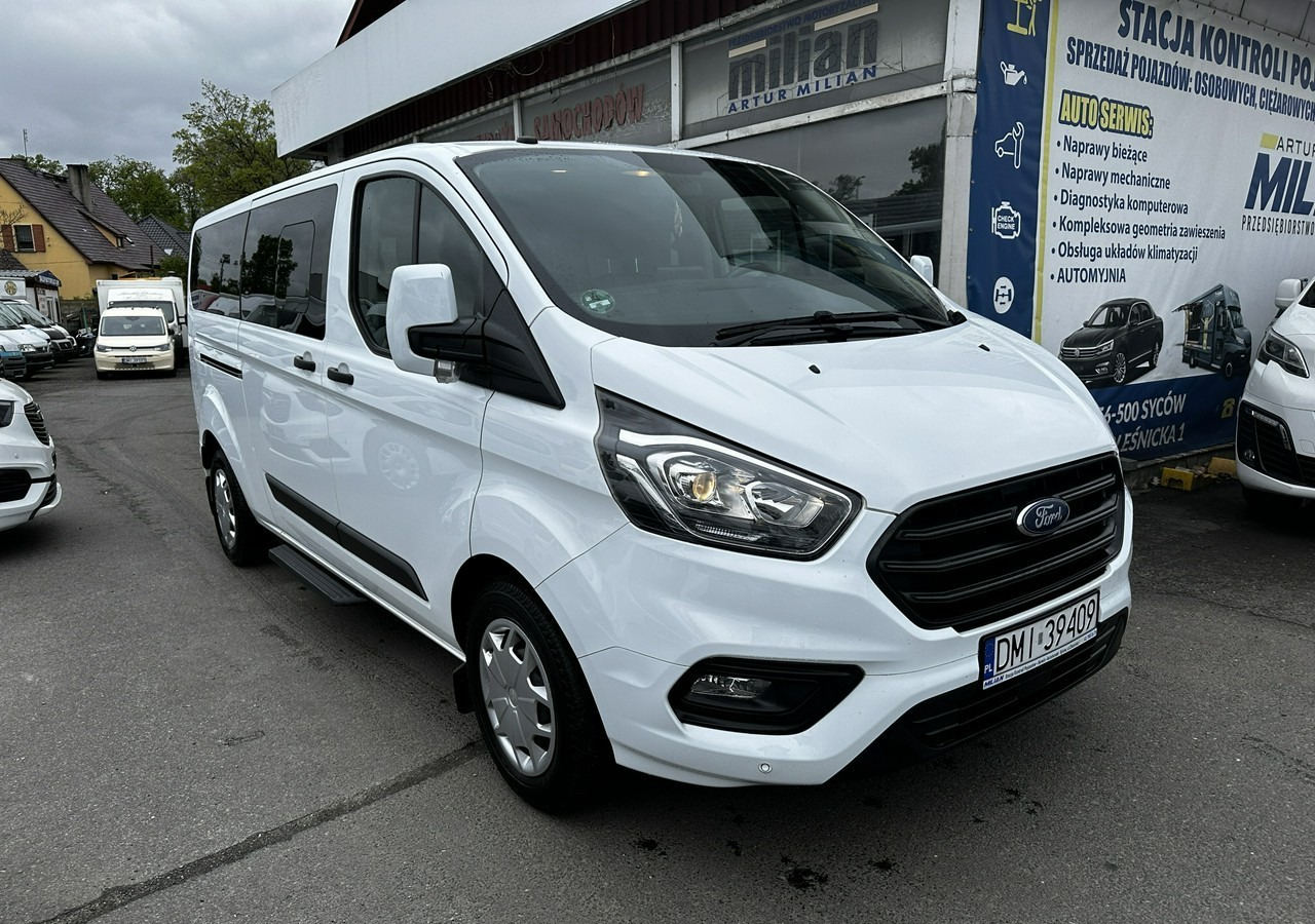 Ford Transit Custom Custom do przewozu Niepełnosprawnych inwalida rampa Model 2021 PFRO - ميكروباص: صورة 4 Ford Transit Custom Custom do przewozu Niepełnosprawnych inwalida rampa Model 2021 PFRO - ميكروباص: صورة 4