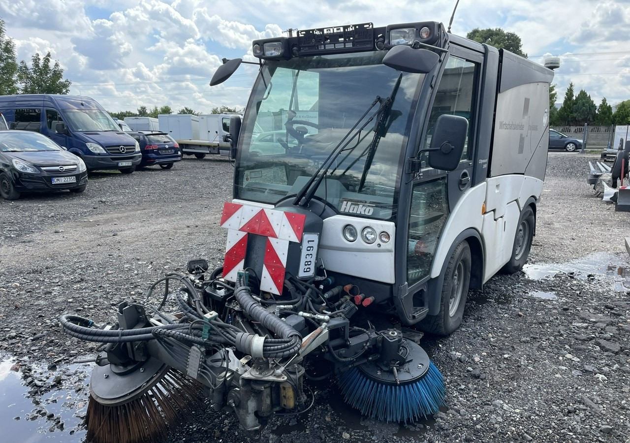 Inna Inny Hako Citymaster 2000 Zamiatarka 2016 - سياره كنس شوارع: صورة 1 Inna Inny Hako Citymaster 2000 Zamiatarka 2016 - سياره كنس شوارع: صورة 1