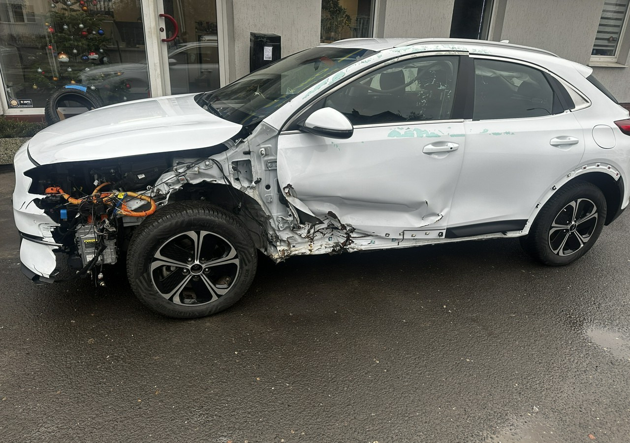 Kia Xceed 1.6 GDI Hybryda Plug-in 50 km na prądzie 2022 - هاتشباك: صورة 5 Kia Xceed 1.6 GDI Hybryda Plug-in 50 km na prądzie 2022 - هاتشباك: صورة 5