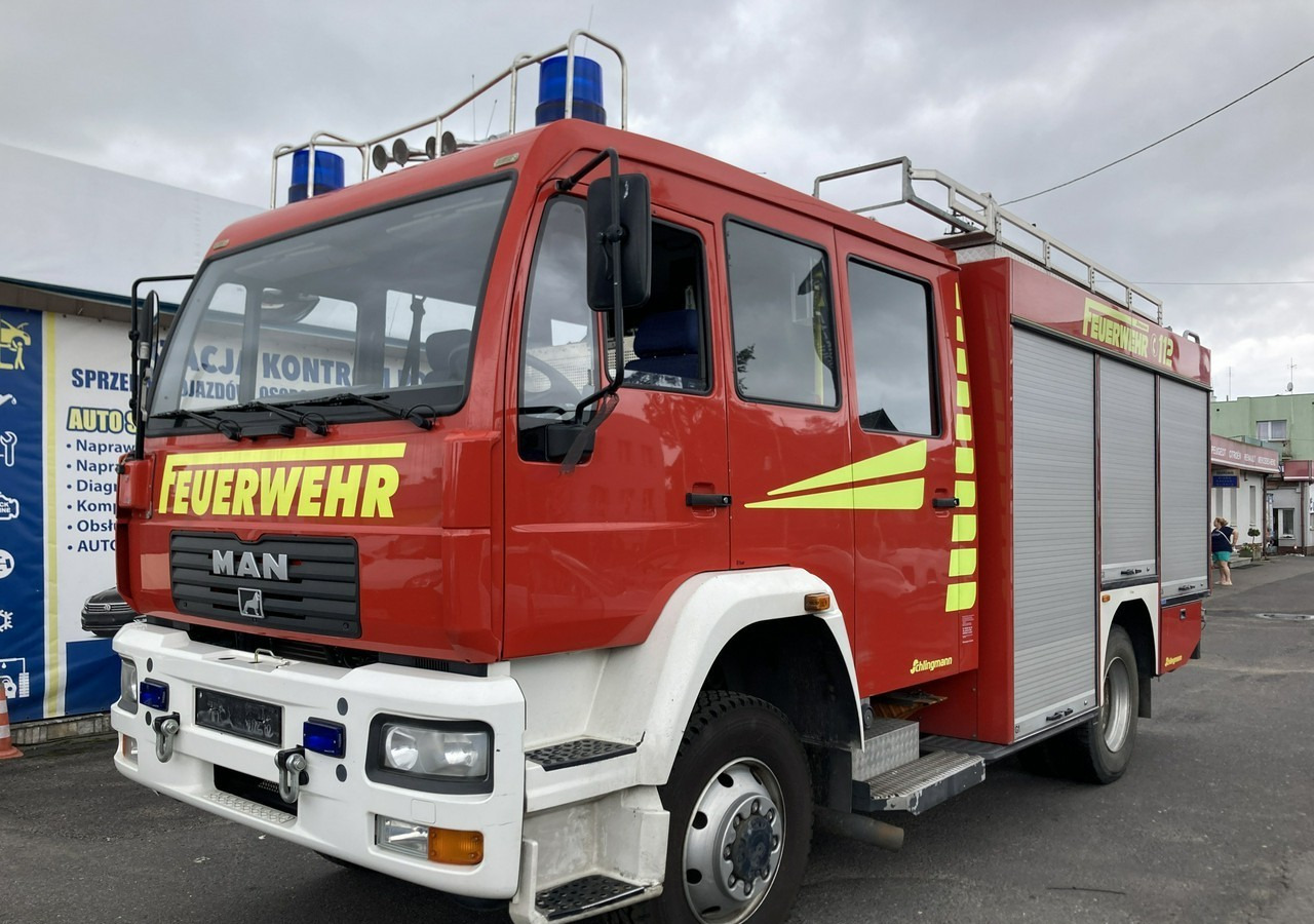 شاحنة حريق MAN MAN 15,250 Straż pożarna gaśnicza 9-oso 4X4 Wóz strażacki 2003 MAN 15,250 Straż pożarna gaśnicza 9-osobowa 4X4 Wóz strażacki 2003: صورة 17