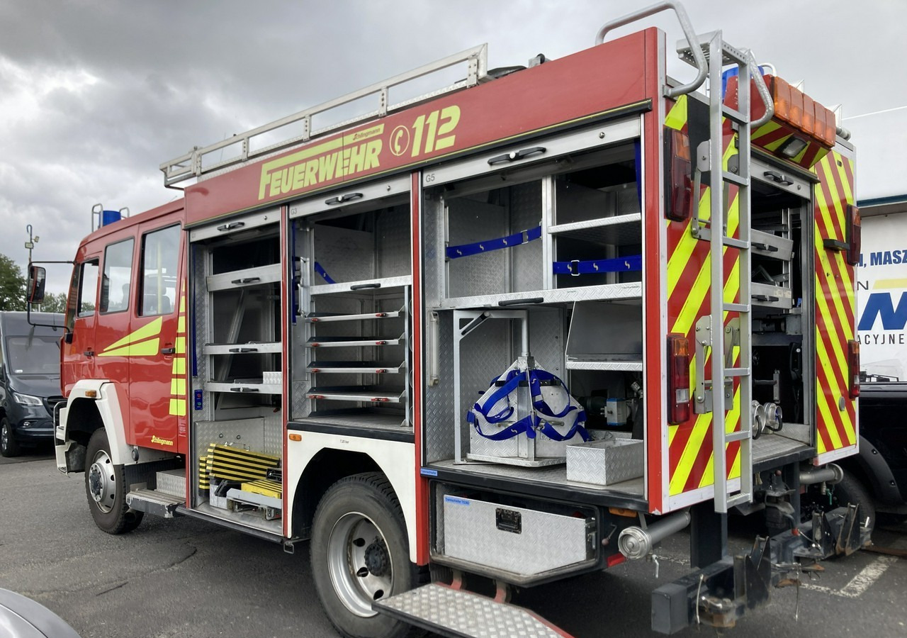 شاحنة حريق MAN MAN 15,250 Straż pożarna gaśnicza 9-oso 4X4 Wóz strażacki 2003 MAN 15,250 Straż pożarna gaśnicza 9-osobowa 4X4 Wóz strażacki 2003: صورة 16