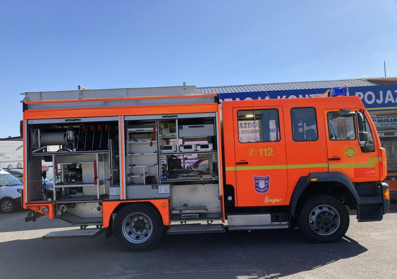 MAN MAN 15,250 Straż pożarna gaśnicza 9-osobowa 4X4 Wóz strażacki MAN 15,250 Straż pożarna gaśnicza 9-osobowa 4X4 Wóz strażacki - شاحنة حريق: صورة 2 MAN MAN 15,250 Straż pożarna gaśnicza 9-osobowa 4X4 Wóz strażacki MAN 15,250 Straż pożarna gaśnicza 9-osobowa 4X4 Wóz strażacki - شاحنة حريق: صورة 2