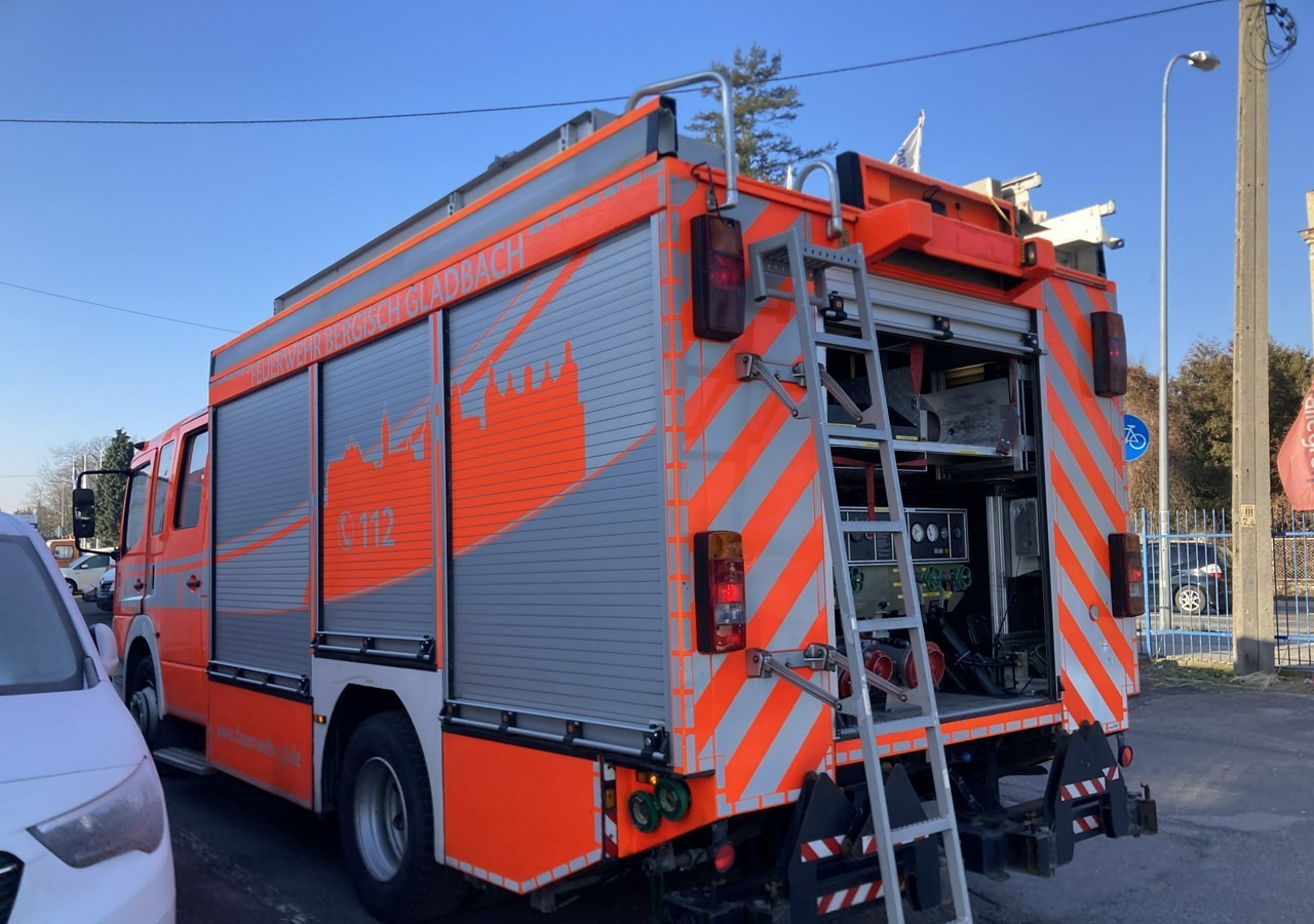 Mercedes-Benz Atego Atego15-280 Straż Pożarna Gaśnicza Ziegler 2020L wody 210L piany 20 - شاحنة حريق: صورة 4 Mercedes-Benz Atego Atego15-280 Straż Pożarna Gaśnicza Ziegler 2020L wody 210L piany 20 - شاحنة حريق: صورة 4