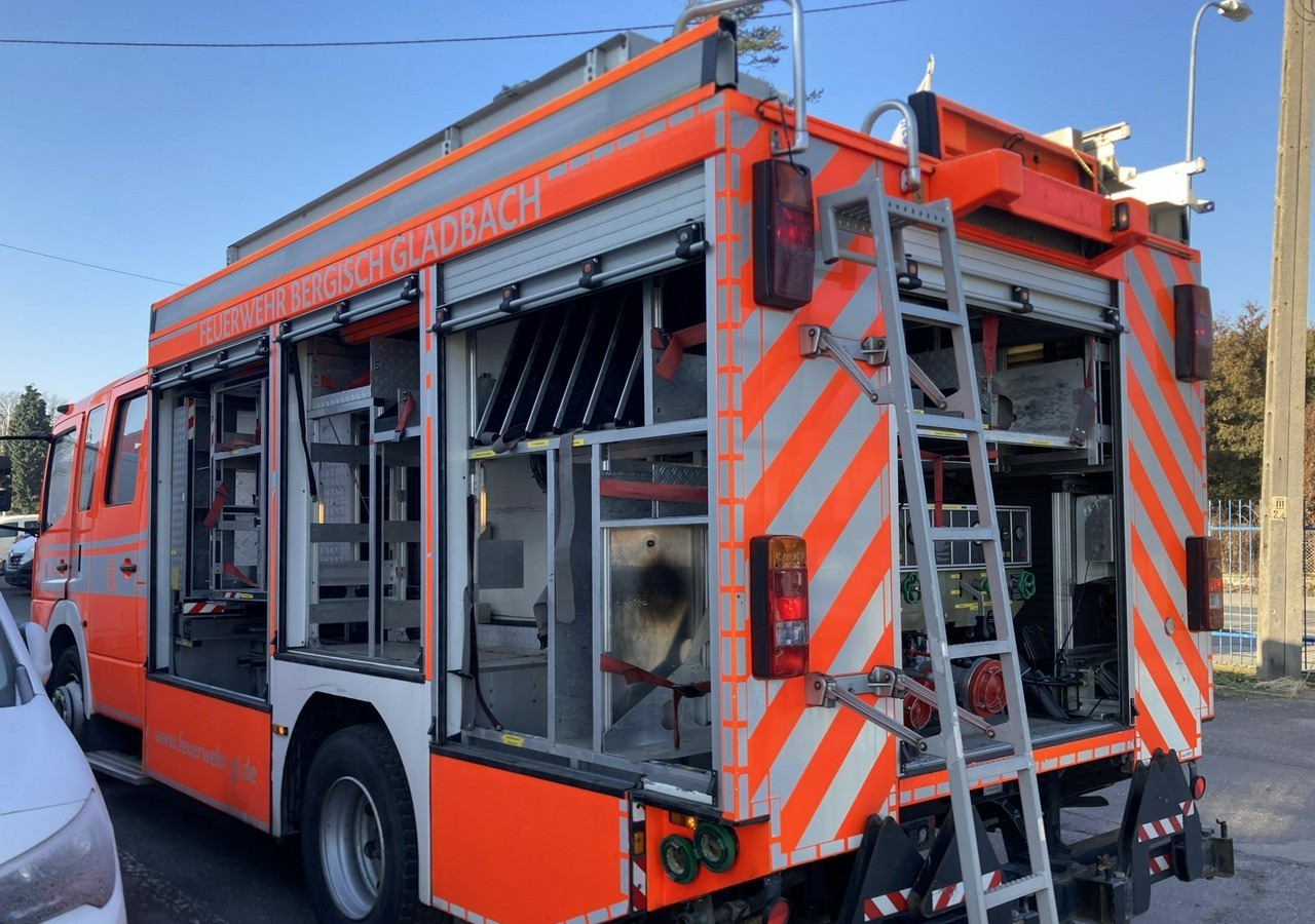 Mercedes-Benz Atego Atego15-280 Straż Pożarna Gaśnicza Ziegler 2020L wody 210L piany 20 - شاحنة حريق: صورة 5 Mercedes-Benz Atego Atego15-280 Straż Pożarna Gaśnicza Ziegler 2020L wody 210L piany 20 - شاحنة حريق: صورة 5