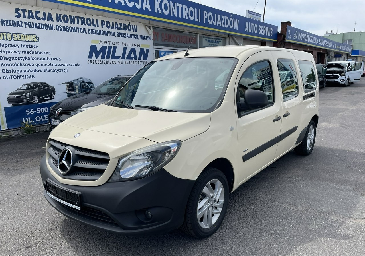 Mercedes-Benz Citan Citan Tourer Mercedes Citan 7-osob przewozu Niepełnosprawnych inwalida - سيارة: صورة 4 Mercedes-Benz Citan Citan Tourer Mercedes Citan 7-osob przewozu Niepełnosprawnych inwalida - سيارة: صورة 4