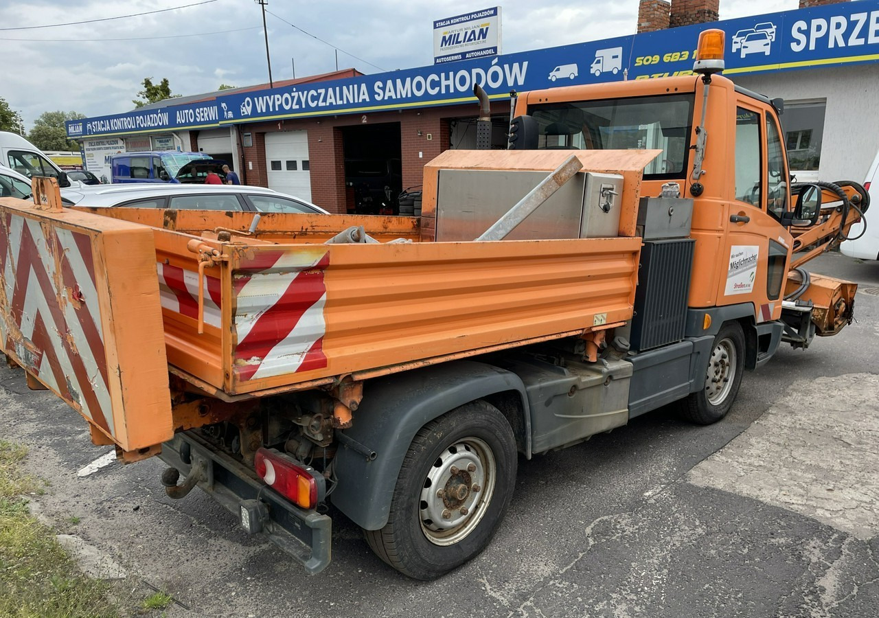 Multicar Inny Multicar Multicar M-3 Kosiarka Teleskopowa posypywarka pług 2008 - سيارة خدمات/ سيارة خاصة: صورة 2 Multicar Inny Multicar Multicar M-3 Kosiarka Teleskopowa posypywarka pług 2008 - سيارة خدمات/ سيارة خاصة: صورة 2