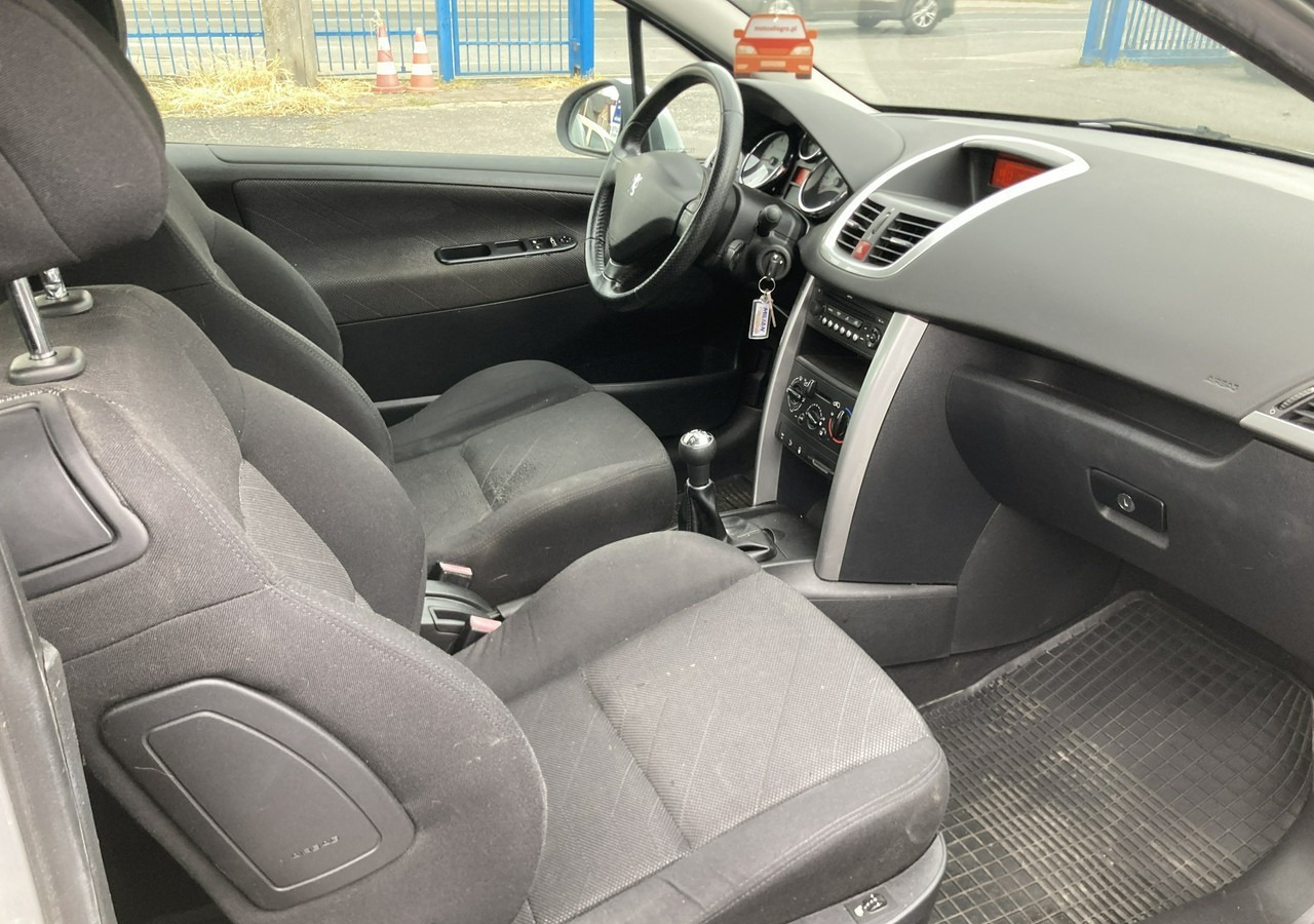 Peugeot 207 Peugeot 207 1.6HDI-16V Klima 2007 - سيارة: صورة 5 Peugeot 207 Peugeot 207 1.6HDI-16V Klima 2007 - سيارة: صورة 5