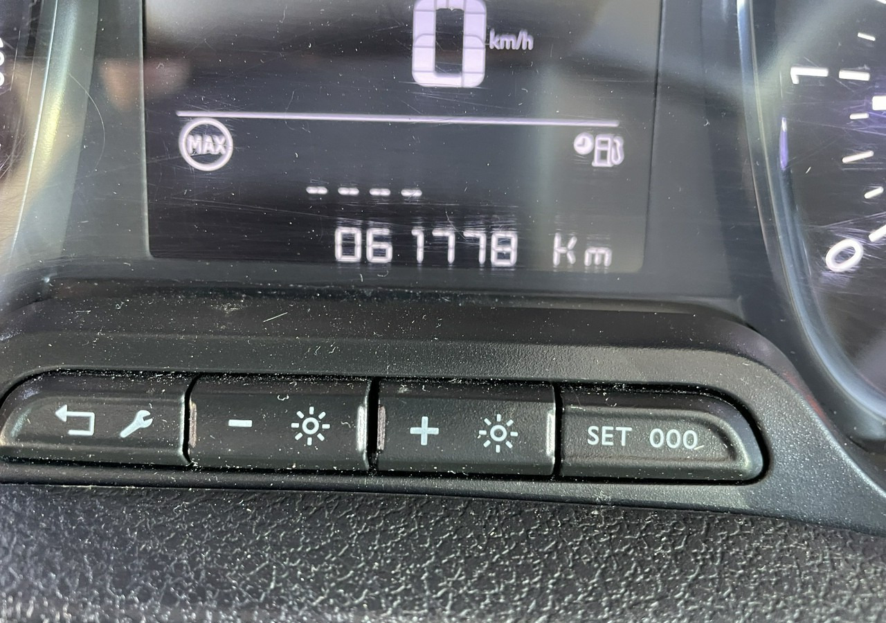 فان Peugeot Expert Peugeot Expert 1.5 HDI-120KM 61700km Model 2023: صورة 10