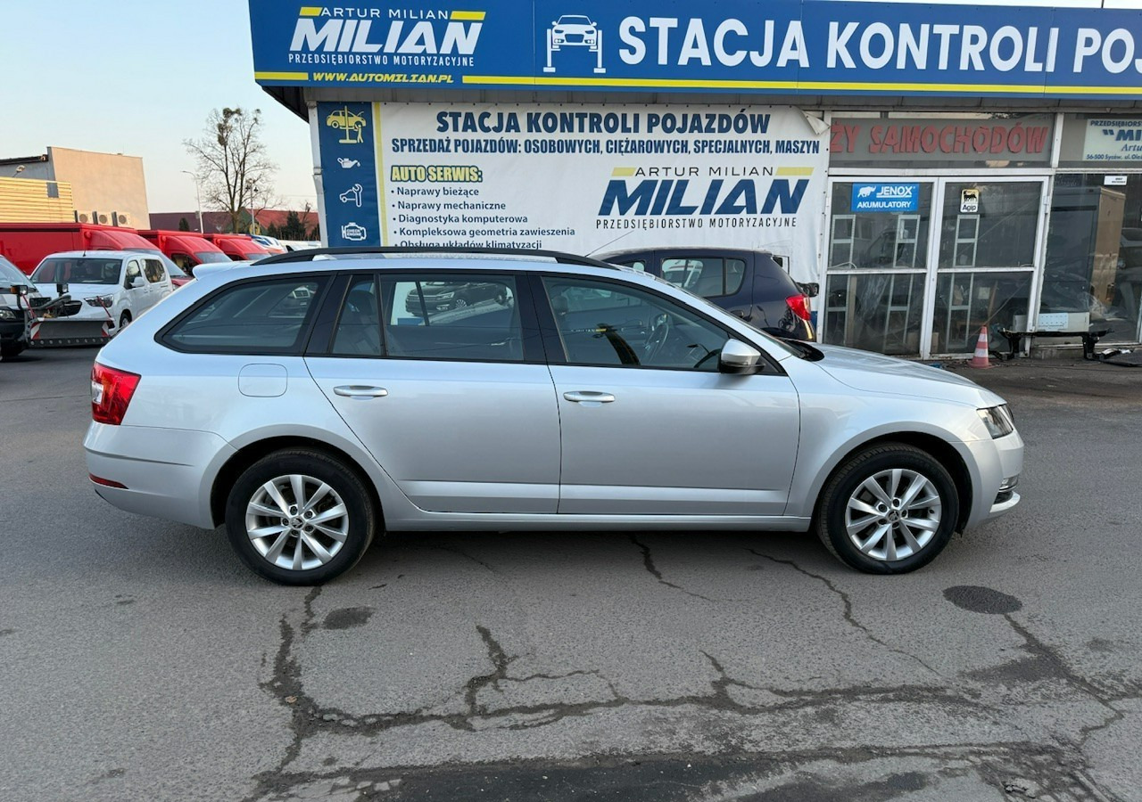 Skoda Octavia III Skoda Octavia 4X4 LIFT 2.0 TDI 150KM DSG 2018 Bezwypadkowa FV23% - سيارة: صورة 3 Skoda Octavia III Skoda Octavia 4X4 LIFT 2.0 TDI 150KM DSG 2018 Bezwypadkowa FV23% - سيارة: صورة 3