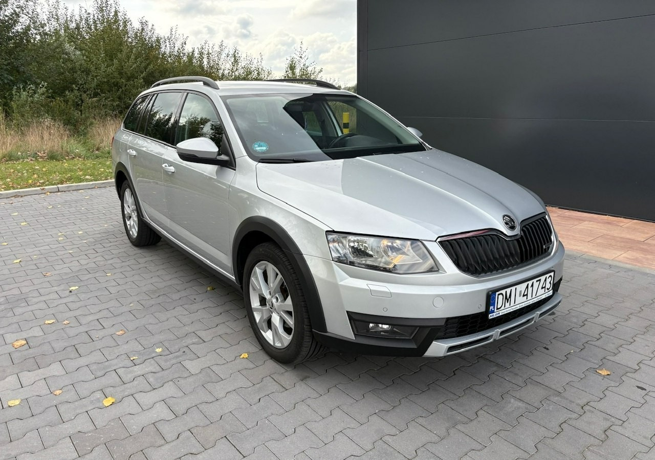 Skoda Octavia III Skoda Octavia 4X4 Scout 2.0 TDI -150KM Model 2017 Bezwypadkowa FV 23 - سيارة: صورة 2 Skoda Octavia III Skoda Octavia 4X4 Scout 2.0 TDI -150KM Model 2017 Bezwypadkowa FV 23 - سيارة: صورة 2