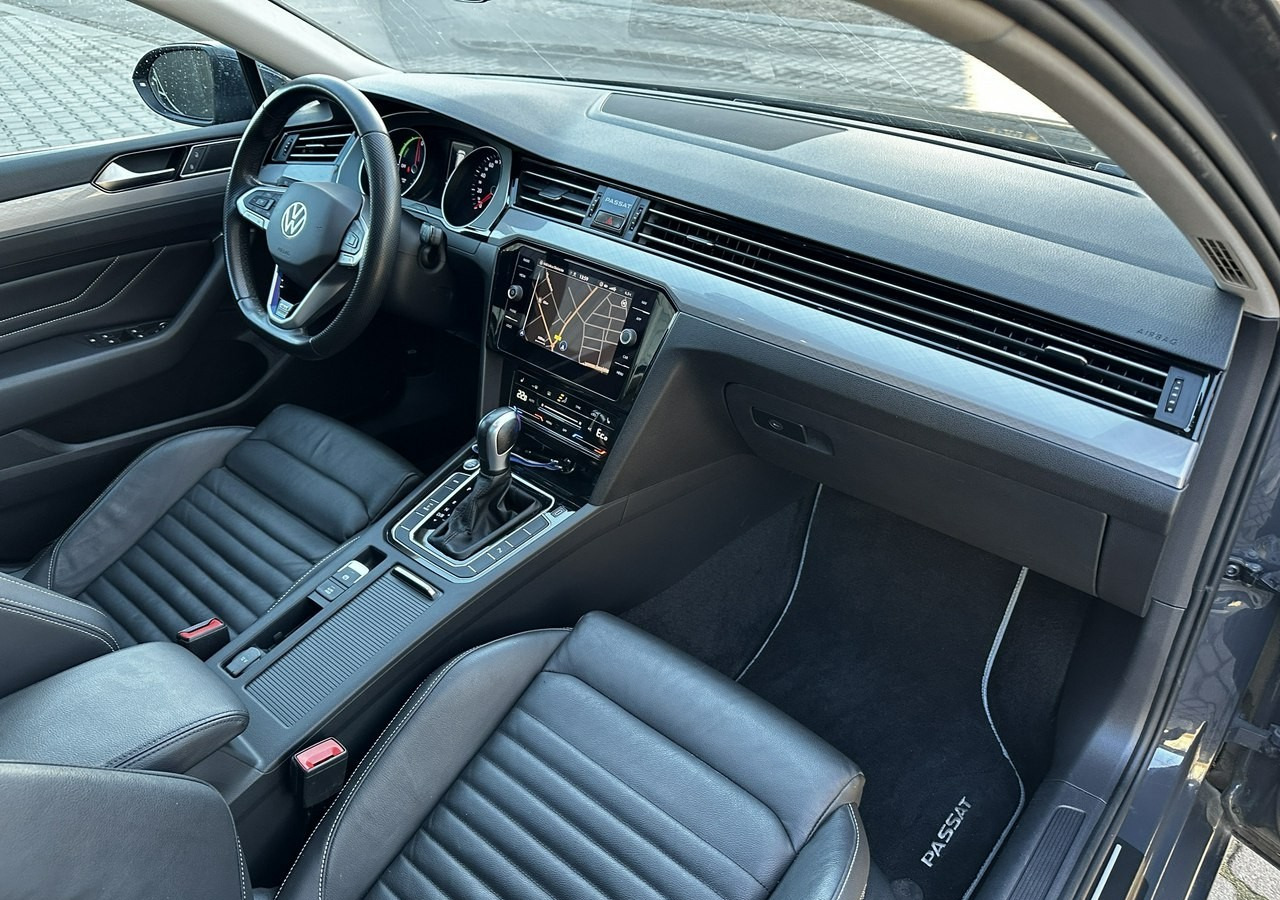 Volkswagen Passat B8 GTE 1.4TSI 218KM Hybryda Plug-in zasięg 50km Panorama*Navi*Skóra*FV2 - سيارة: صورة 2 Volkswagen Passat B8 GTE 1.4TSI 218KM Hybryda Plug-in zasięg 50km Panorama*Navi*Skóra*FV2 - سيارة: صورة 2