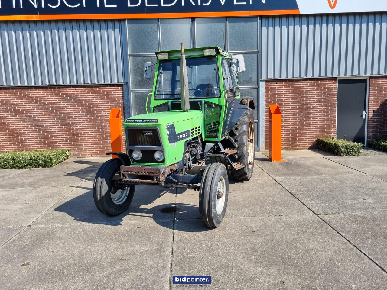Deutz-Fahr 7207C - جرار: صورة 1 Deutz-Fahr 7207C - جرار: صورة 1