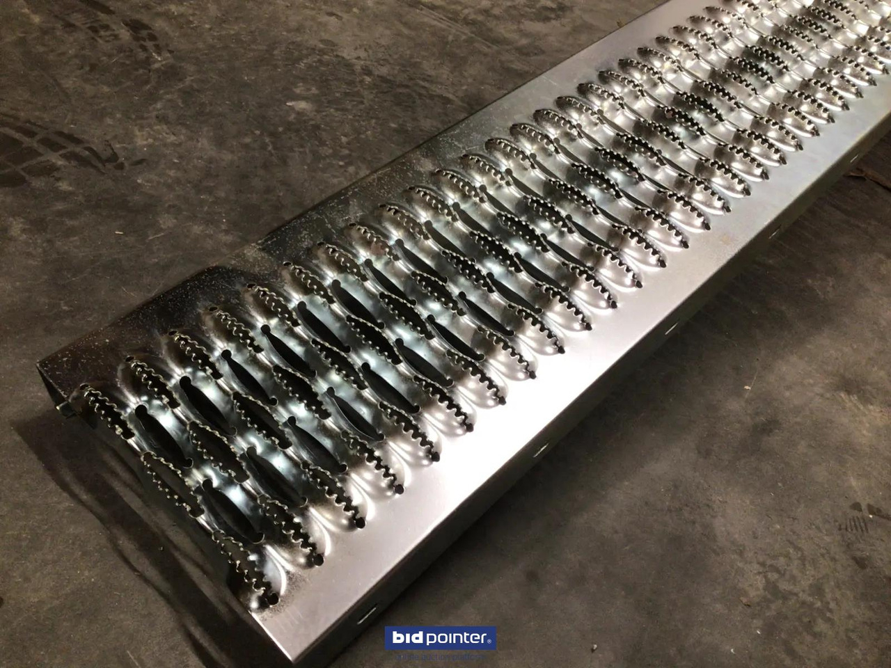 HH Metalen oprijplank - منحدر تحميل: صورة 3 HH Metalen oprijplank - منحدر تحميل: صورة 3