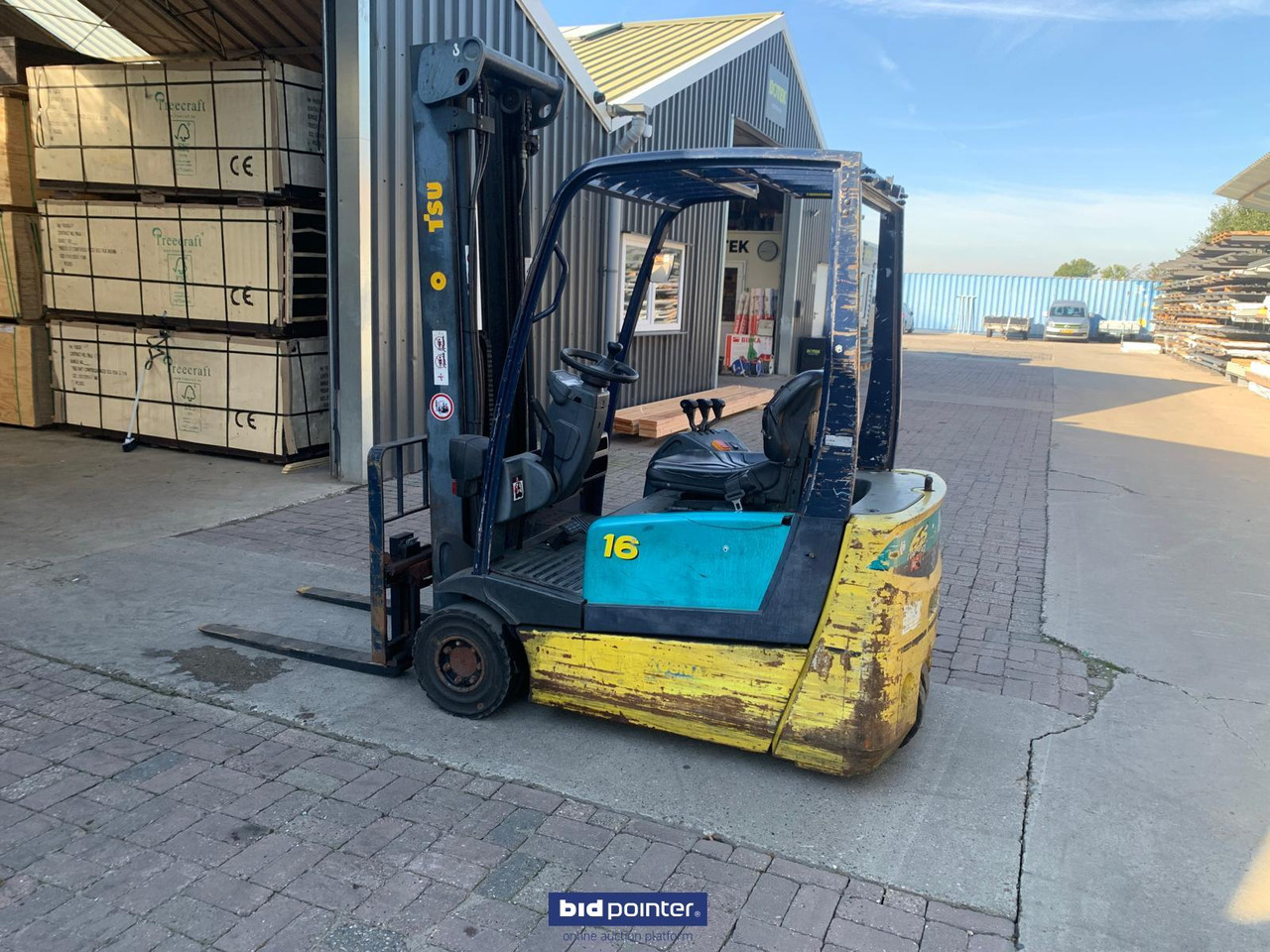Heftruck elektrisch - 3 wiel - 1600kg! Freelift! Komatsu FB16 - 5.5 mtr. Sideshift! - رافعة شوكية كهربائية: صورة 1 Heftruck elektrisch - 3 wiel - 1600kg! Freelift! Komatsu FB16 - 5.5 mtr. Sideshift! - رافعة شوكية كهربائية: صورة 1