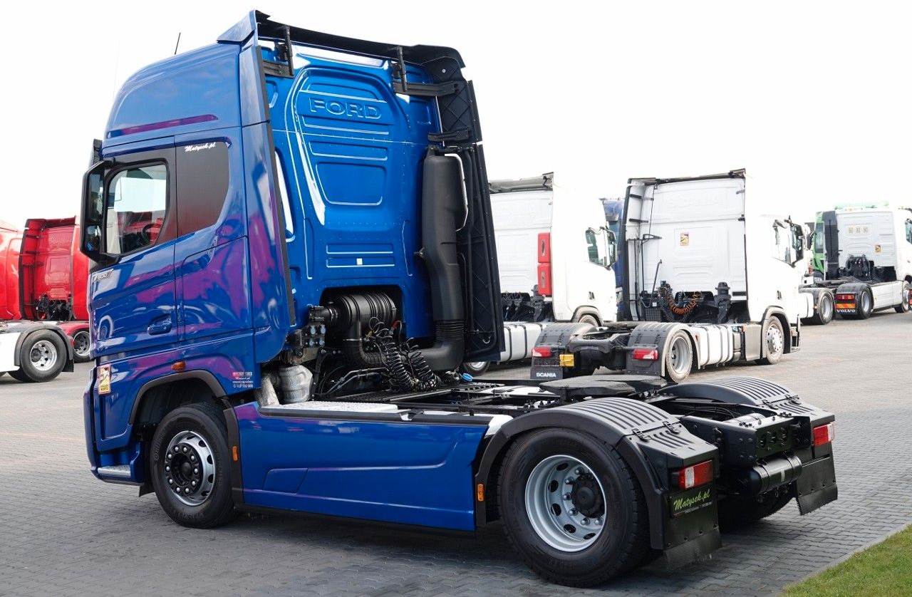 Ford F-MAX 500 / RETARDER / OPONY 100% / PO KONTRAKC - مقطورة السحب: صورة 4 Ford F-MAX 500 / RETARDER / OPONY 100% / PO KONTRAKC - مقطورة السحب: صورة 4