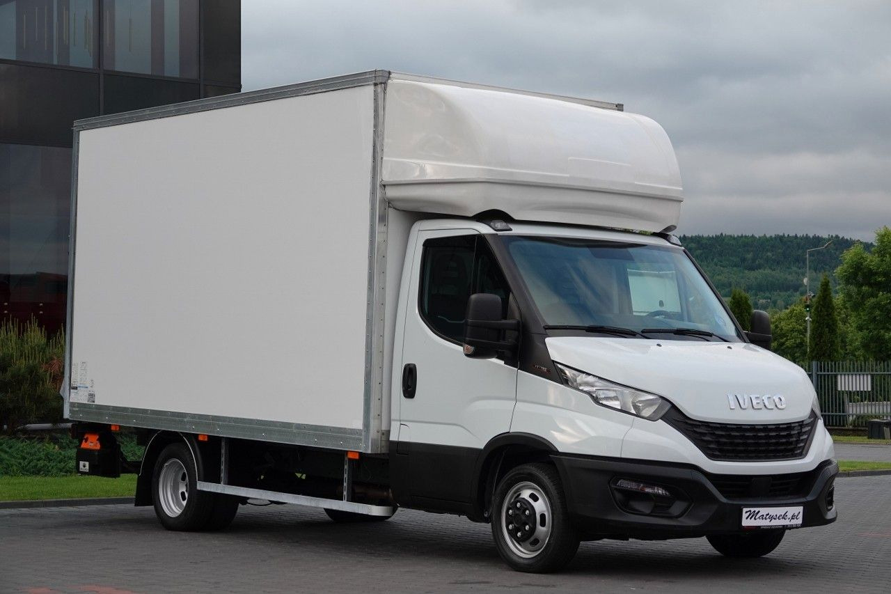 Iveco DAILY 3,0 D / KONTENER / 2021 / BLIŹNIAK / WINDA - شاحنة توصيل مبردة: صورة 2 Iveco DAILY 3,0 D / KONTENER / 2021 / BLIŹNIAK / WINDA - شاحنة توصيل مبردة: صورة 2