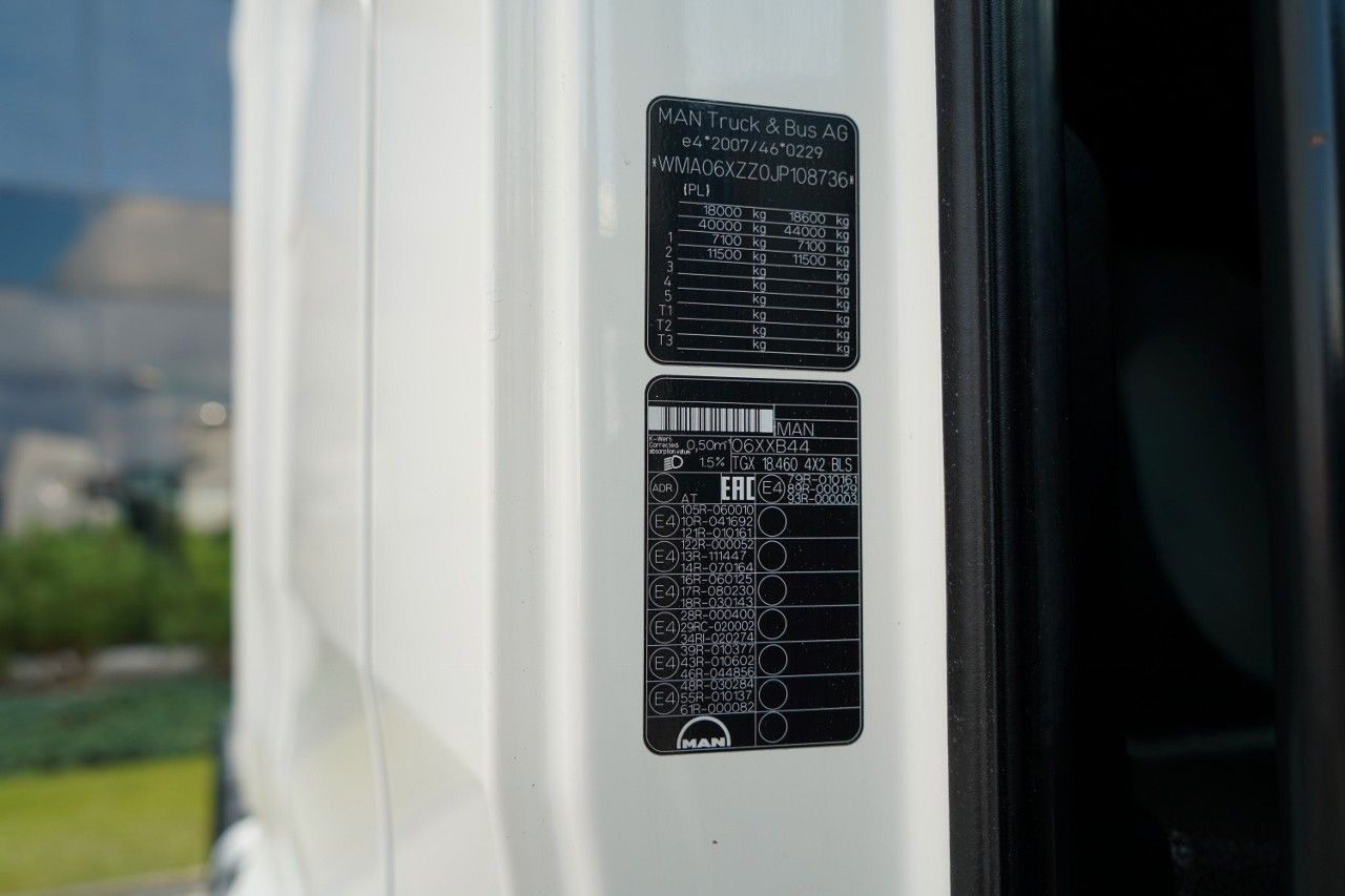 تأجير MAN TGX 18.460 / XXL / RETARDER / NAVI RIO MAN TGX 18.460 / XXL / RETARDER / NAVI RIO: صورة 35 تأجير MAN TGX 18.460 / XXL / RETARDER / NAVI RIO MAN TGX 18.460 / XXL / RETARDER / NAVI RIO: صورة 35