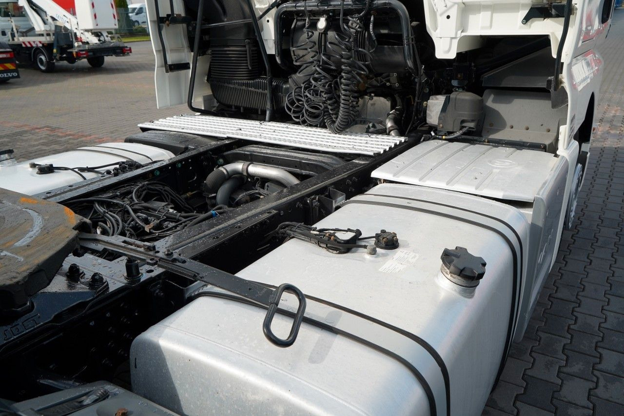 تأجير MAN TGX 18.460 / XXL / RETARDER / NAVI RIO MAN TGX 18.460 / XXL / RETARDER / NAVI RIO: صورة 16 تأجير MAN TGX 18.460 / XXL / RETARDER / NAVI RIO MAN TGX 18.460 / XXL / RETARDER / NAVI RIO: صورة 16