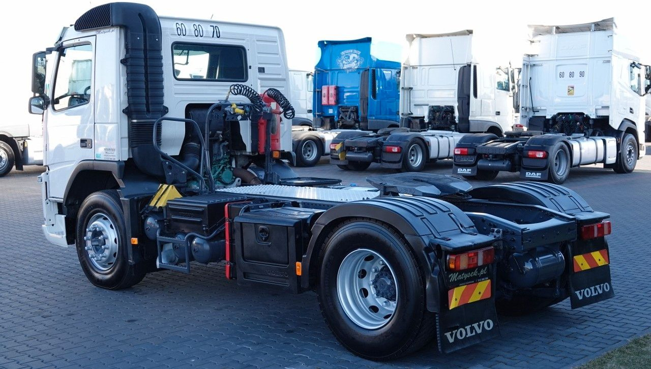 Volvo FM 380 / PEŁNY ADR / DZIENNA NISKA KABINA / EURO - مقطورة السحب: صورة 3 Volvo FM 380 / PEŁNY ADR / DZIENNA NISKA KABINA / EURO - مقطورة السحب: صورة 3