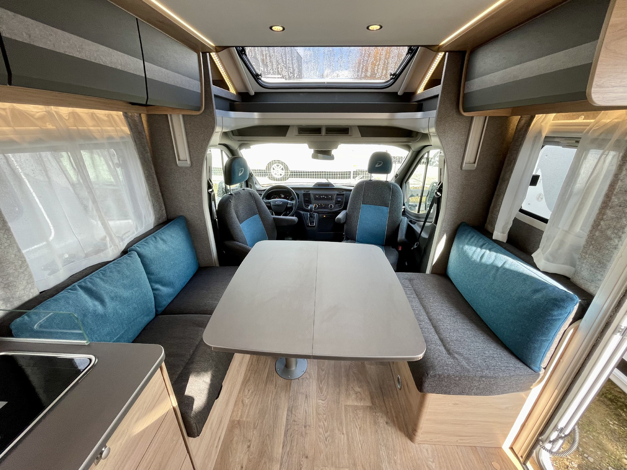 Dethleffs Just Go T7055 EBL - موتر هوم شبه متكامل: صورة 4 Dethleffs Just Go T7055 EBL - موتر هوم شبه متكامل: صورة 4