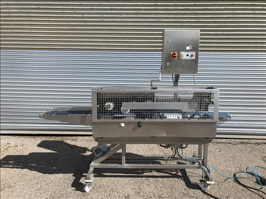 AFT Sandwich cutter - معدات المخابز: صورة 1 AFT Sandwich cutter - معدات المخابز: صورة 1