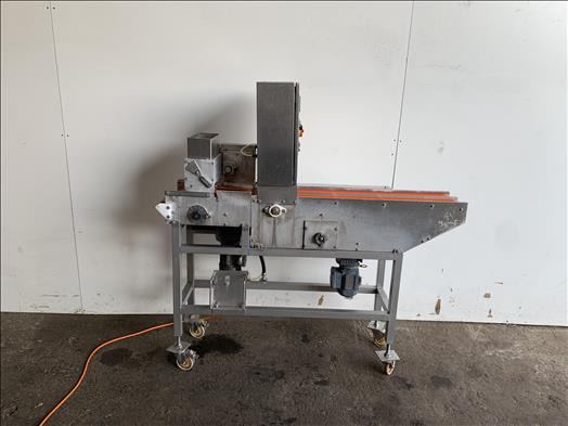 AFT buttering machine - معدات المخابز: صورة 1 AFT buttering machine - معدات المخابز: صورة 1