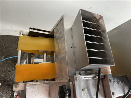 AFT buttering machine - معدات المخابز: صورة 4 AFT buttering machine - معدات المخابز: صورة 4