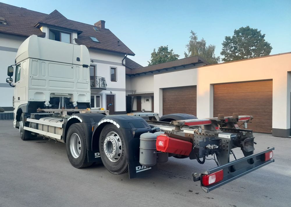DAF XF 106 450 / BDF RETARDER - شاحنة بهيكل معدني للمقصورة: صورة 5 DAF XF 106 450 / BDF RETARDER - شاحنة بهيكل معدني للمقصورة: صورة 5