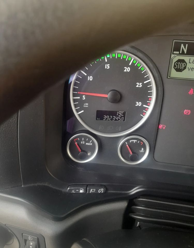 MAN TGL 12.250 NAUKA JAZDY / ELKA / L / MANUAL 8 / - شاحنة ذات ستائر جانبية: صورة 2 MAN TGL 12.250 NAUKA JAZDY / ELKA / L / MANUAL 8 / - شاحنة ذات ستائر جانبية: صورة 2