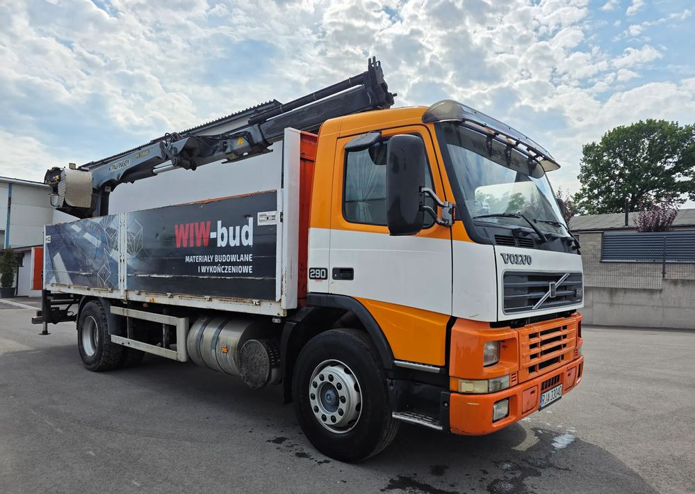 Volvo FM7 - شاحنات مسطحة, شاحنة كرين: صورة 2 Volvo FM7 - شاحنات مسطحة, شاحنة كرين: صورة 2