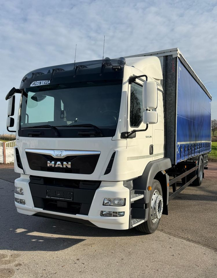 MAN TGM 15.290 / FIRANKA / 2016R / KLIMA POSTOJOWA /SPROWADZONY/ 8T ŁADOWNOŚĆ / 17 PALET / E6 / WINDA / - شاحنة ذات ستائر جانبية: صورة 1 MAN TGM 15.290 / FIRANKA / 2016R / KLIMA POSTOJOWA /SPROWADZONY/ 8T ŁADOWNOŚĆ / 17 PALET / E6 / WINDA / - شاحنة ذات ستائر جانبية: صورة 1