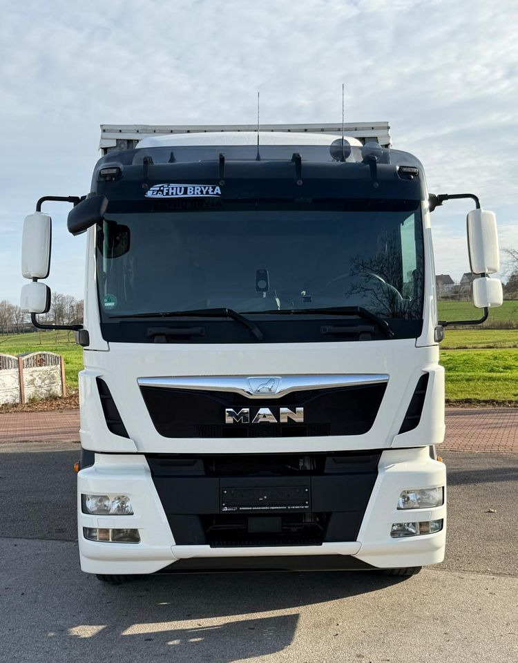 MAN TGM 15.290 / FIRANKA / 2016R / KLIMA POSTOJOWA /SPROWADZONY/ 8T ŁADOWNOŚĆ / 17 PALET / E6 / WINDA / - شاحنة ذات ستائر جانبية: صورة 3 MAN TGM 15.290 / FIRANKA / 2016R / KLIMA POSTOJOWA /SPROWADZONY/ 8T ŁADOWNOŚĆ / 17 PALET / E6 / WINDA / - شاحنة ذات ستائر جانبية: صورة 3