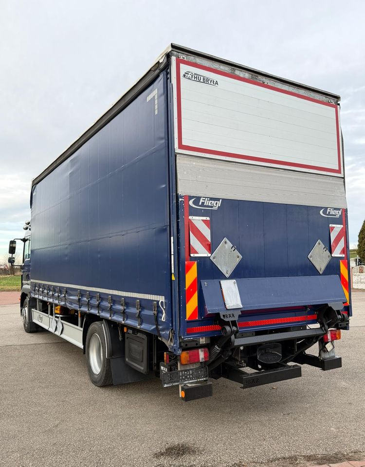 MAN TGM 18.340 / FIRANKA / LIFT / SPROWADZONY / KLIMA POSTOJOWA / 2017 / 9700 ŁADOWNOŚĆ / AUTOMAT / 18 PALET / E6 / WINDA / - شاحنة ذات ستائر جانبية: صورة 4 MAN TGM 18.340 / FIRANKA / LIFT / SPROWADZONY / KLIMA POSTOJOWA / 2017 / 9700 ŁADOWNOŚĆ / AUTOMAT / 18 PALET / E6 / WINDA / - شاحنة ذات ستائر جانبية: صورة 4