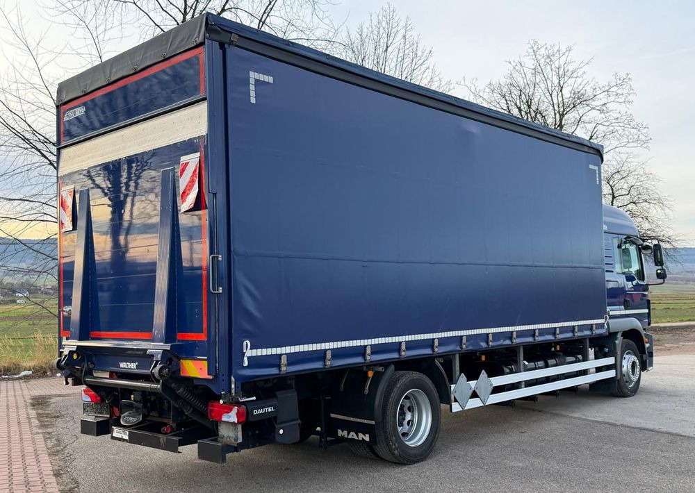 MAN TGM 18.340 / FIRANKA / SPROWADZONY / 9100 ŁADOWNOŚĆ / 18 PALET / E6 / WINDA / - شاحنة ذات ستائر جانبية: صورة 4 MAN TGM 18.340 / FIRANKA / SPROWADZONY / 9100 ŁADOWNOŚĆ / 18 PALET / E6 / WINDA / - شاحنة ذات ستائر جانبية: صورة 4