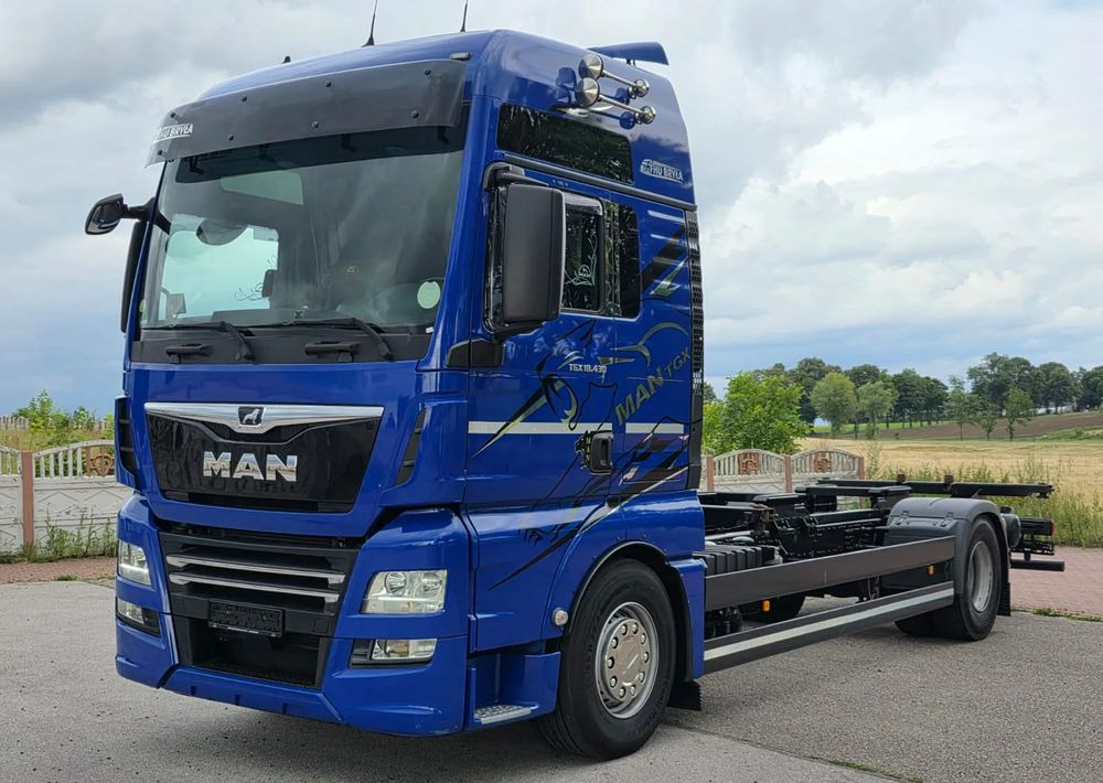 MAN TGX 18.430 / SPROWADZONY / DO ŻYWCA / 2020 / KLIMA POSTOJOWA / SERWISOWANY / JAK NOWY / NISKI PRZEBIEG / RAMA / BDF / E6 - شاحنة بهيكل معدني للمقصورة: صورة 1 MAN TGX 18.430 / SPROWADZONY / DO ŻYWCA / 2020 / KLIMA POSTOJOWA / SERWISOWANY / JAK NOWY / NISKI PRZEBIEG / RAMA / BDF / E6 - شاحنة بهيكل معدني للمقصورة: صورة 1
